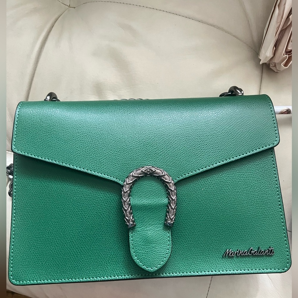 Emerald Green Structured Shoulder Bag with Chain Strap - Picture 3 of 11